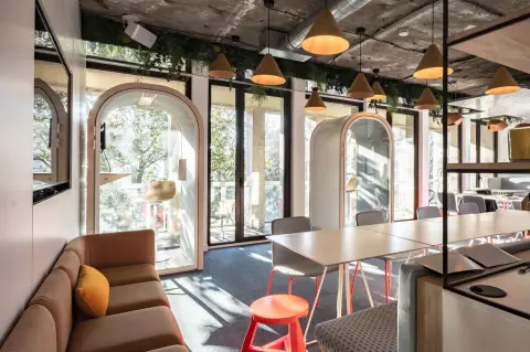 Les incontournables du mobilier en open-space