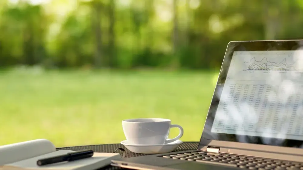 Does hybrid working benefit the environment?