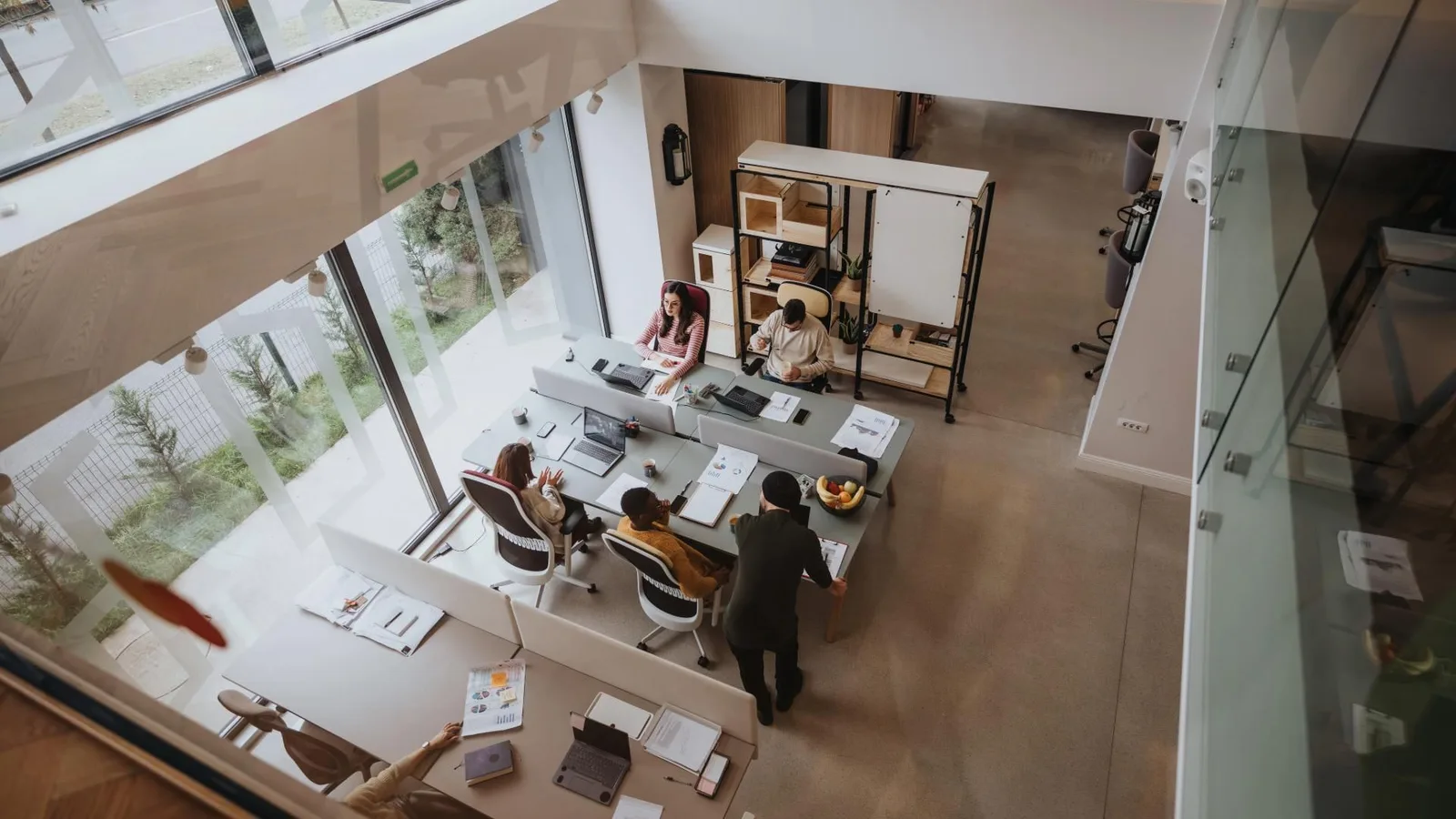Welchen Geschäftsbedarf hat das betriebene Büro?