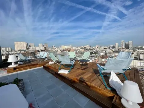 What are the most beautiful rooftops to work on in summer?