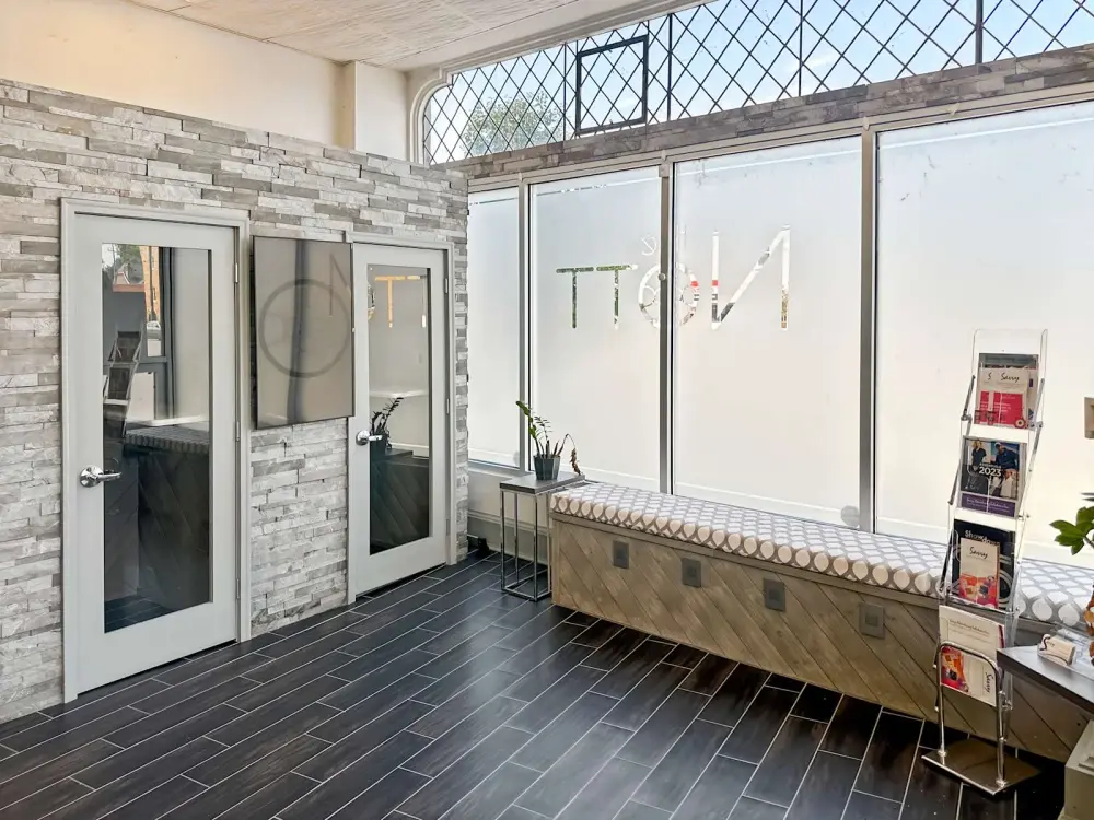 Regus MI, Grosse Pointe Park - Mack Ave