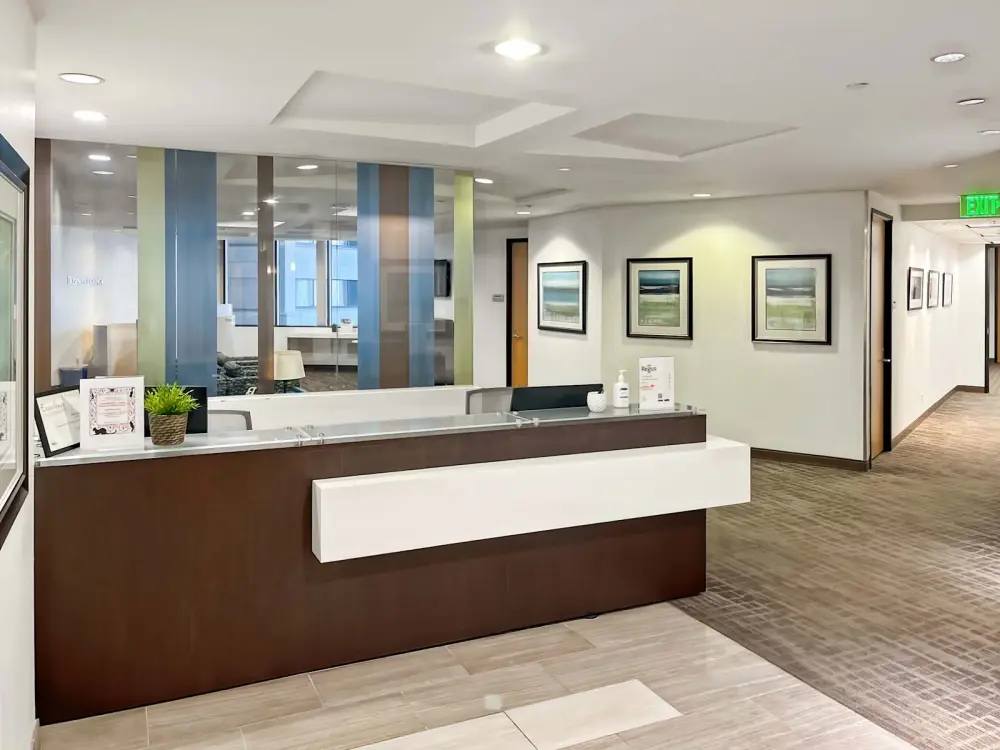 Regus CA, San Diego - Emerald Plaza
