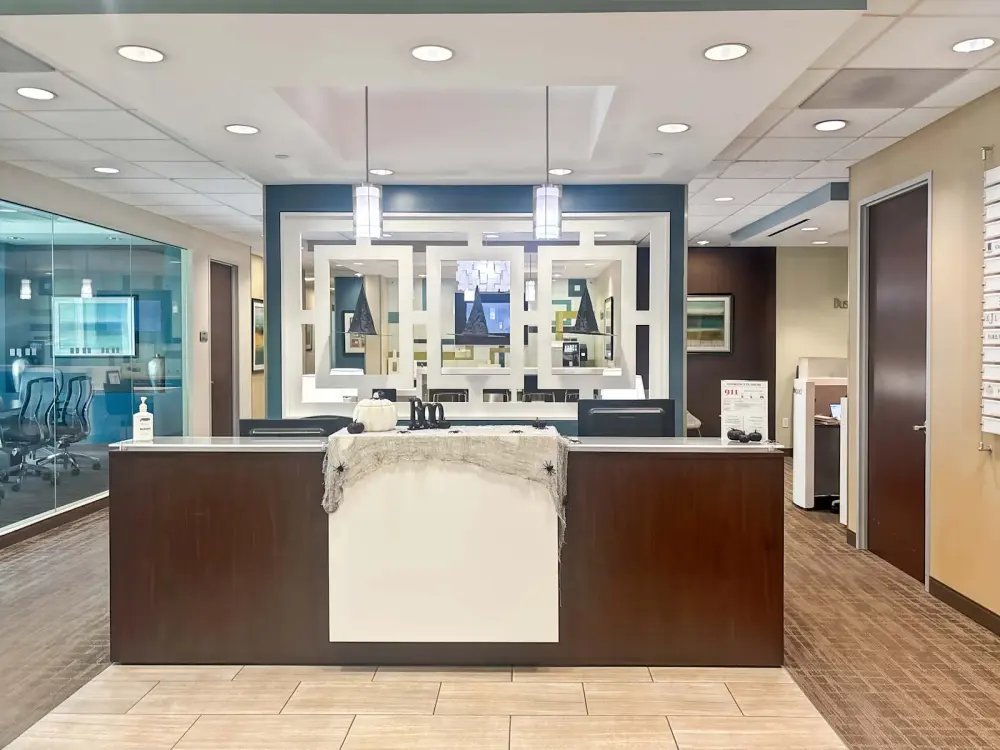Regus CA, Escondido - La Terraza Corporate Plaza