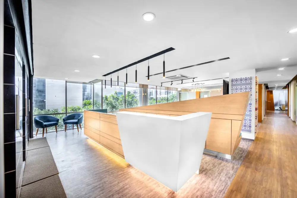 Regus DHAKA, Crystal Palace