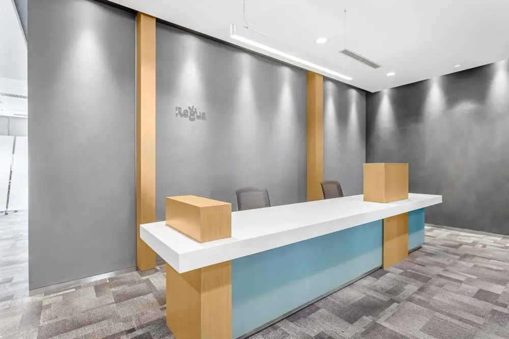 Regus WUHAN, Poly Plaza