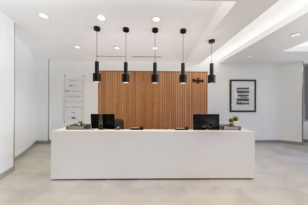 Regus CA, San Diego - Sunroad Corporate Centre