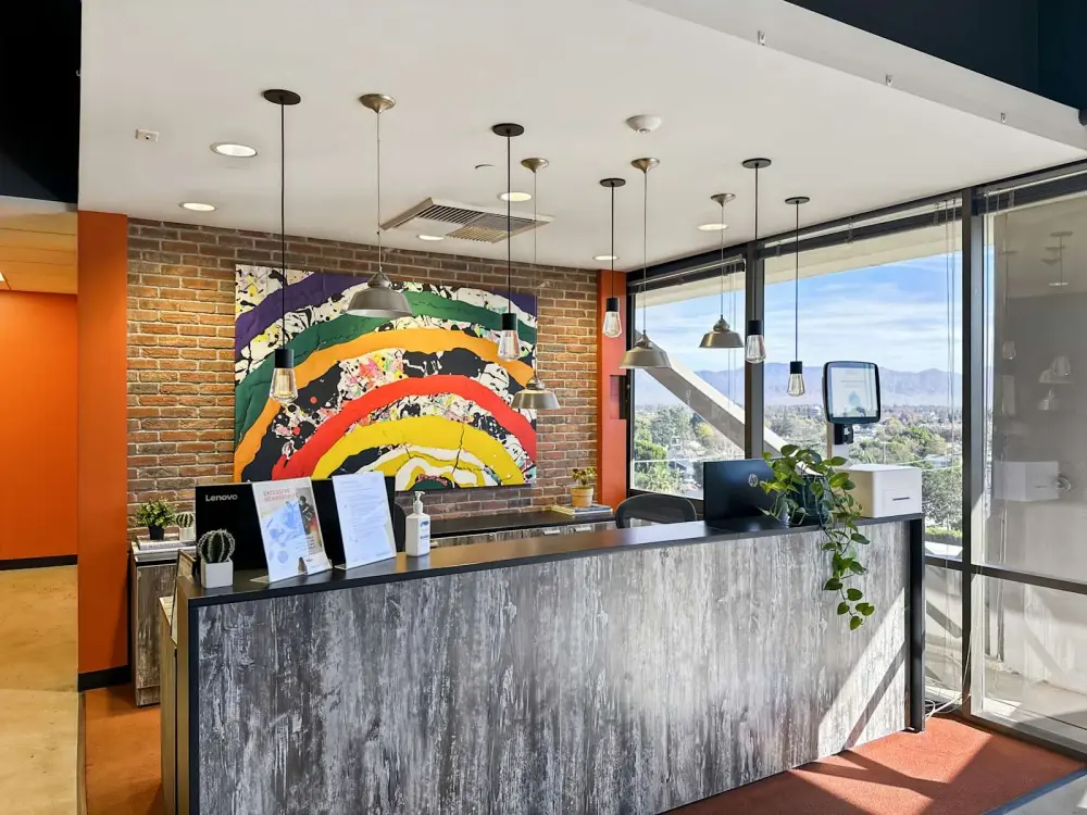 Regus CA, Sherman Oaks - Galleria