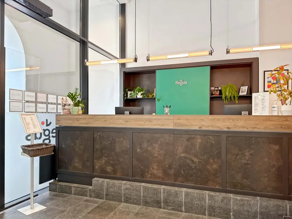 Regus LINZ, Promenade