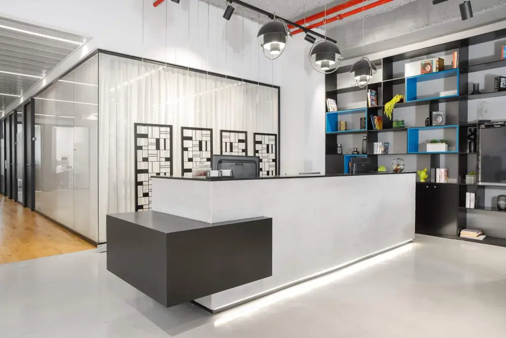 Regus JERUSALEM, Gati