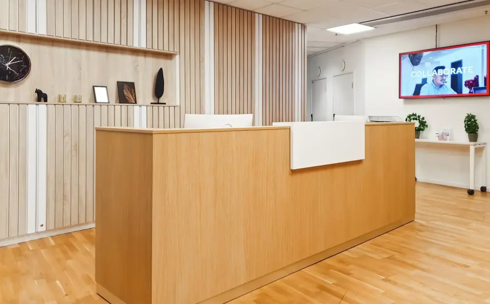 Regus Solna, Frösunda Port