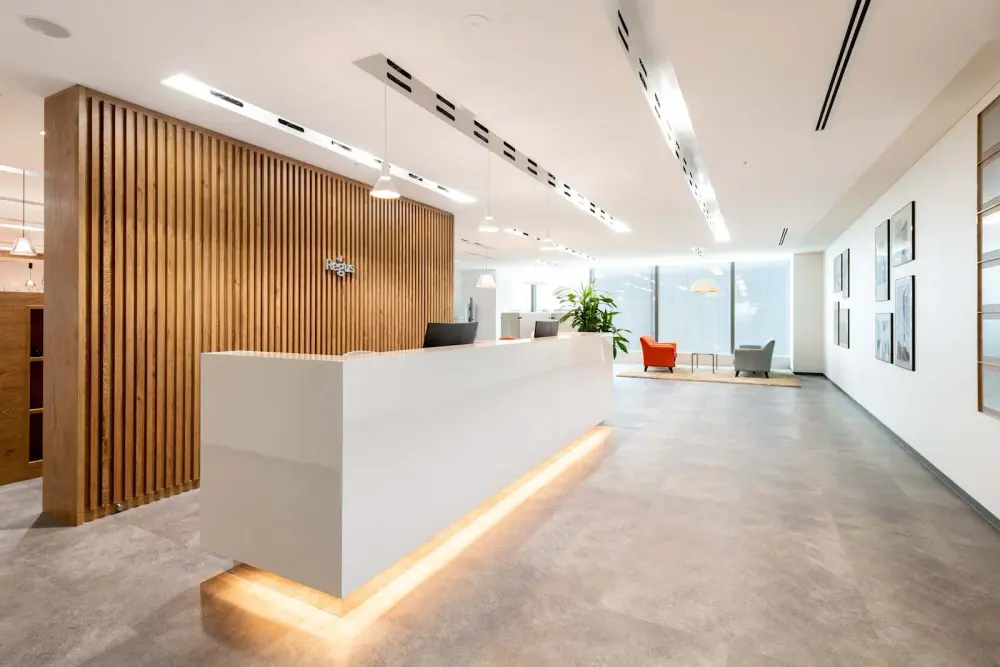 Regus HIROSHIMA, Ekimae