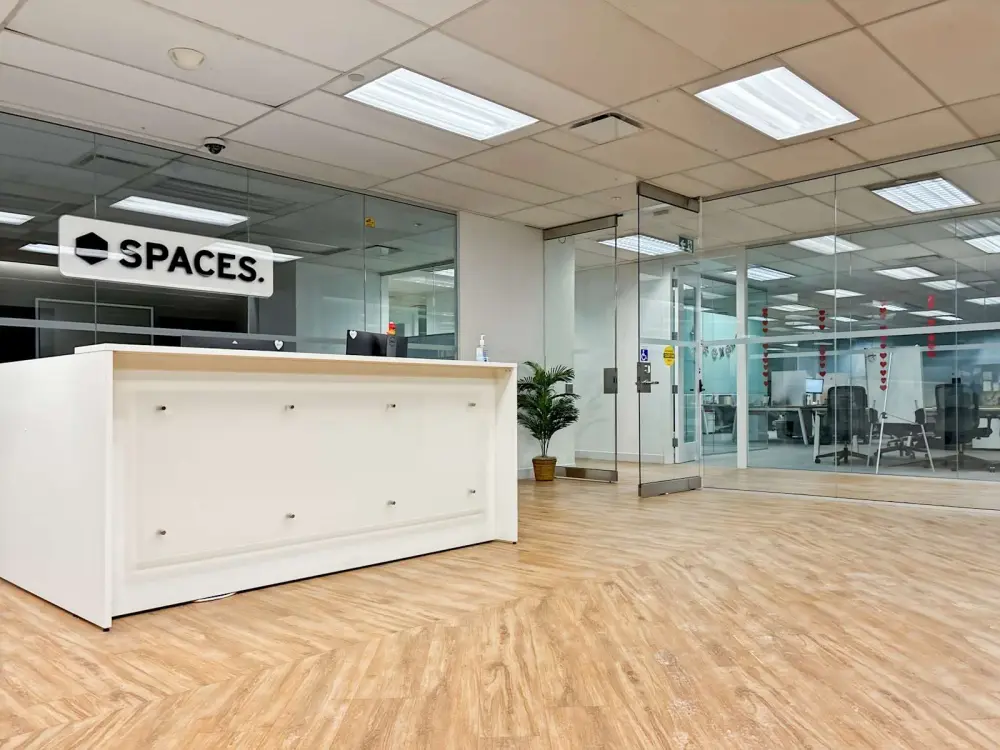 Spaces ON, Toronto - 325 Front Street West