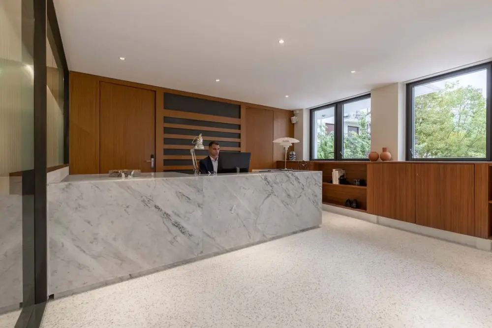 Signature Neuilly sur Seine, Signature 185 CDG