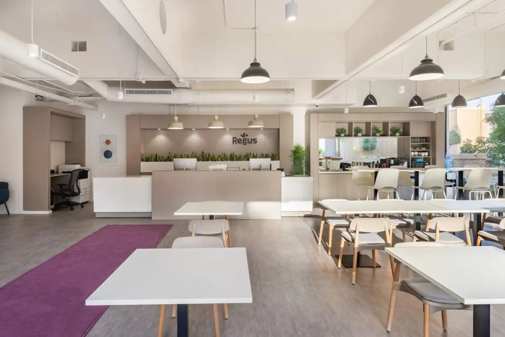Regus Riyadh, Fazarri Sq