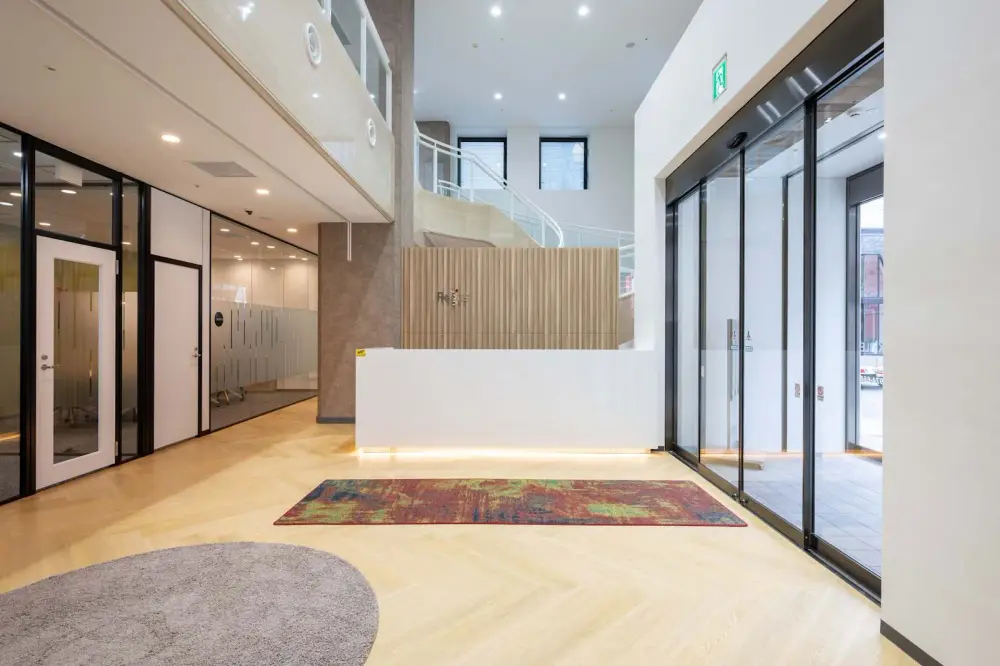 Regus Fukuoka, Hakataeki Hakataguchi