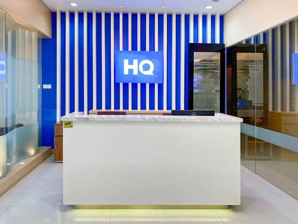 HQ Jakarta, Plaza Oleos