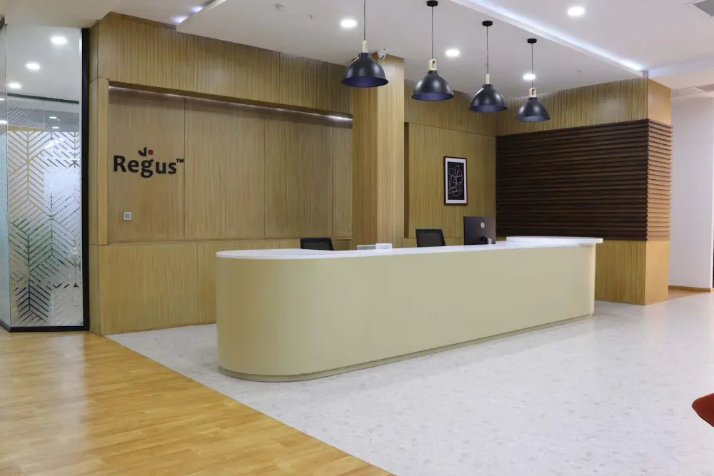 Regus Ashgabat, Hil Gurlusyk