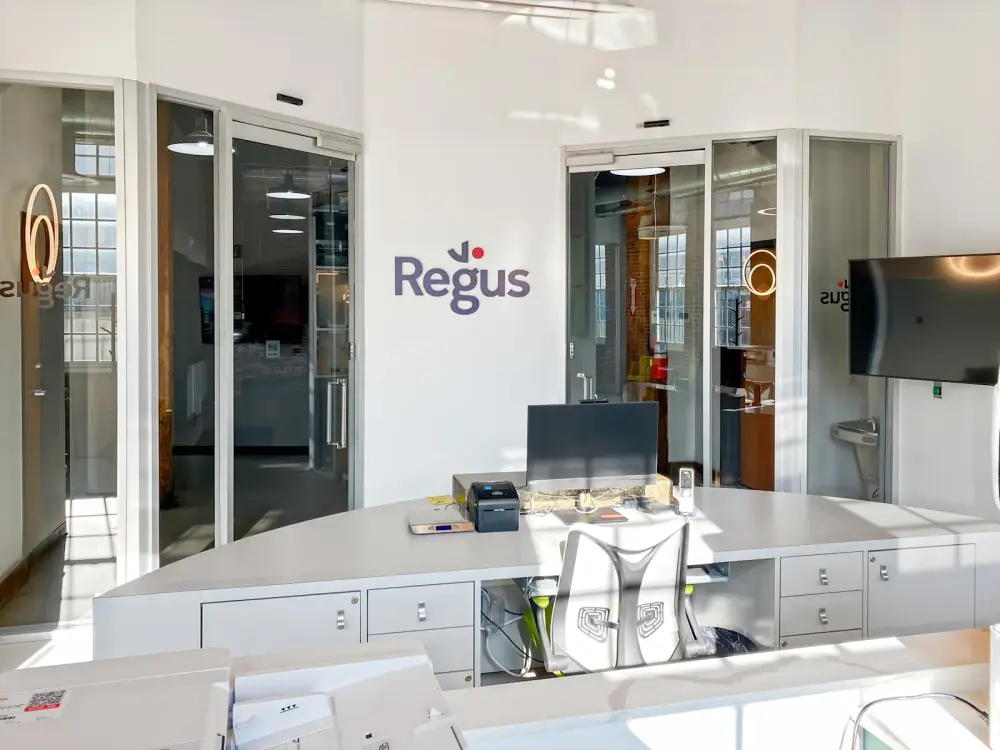Regus OH, Columbus - Boltworks Bldg.