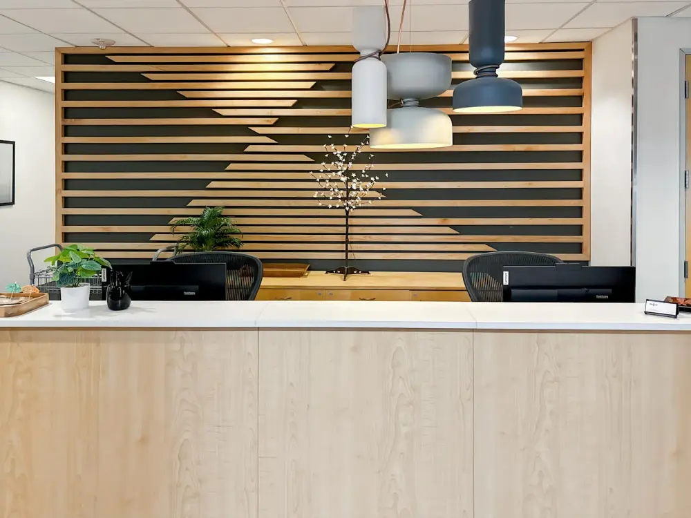 Regus AR, Bentonville - Bentonville Plaza