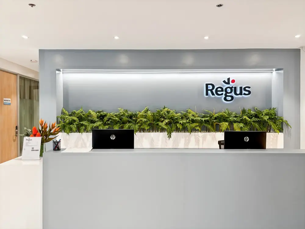 Regus Makati, Victoria de Makati
