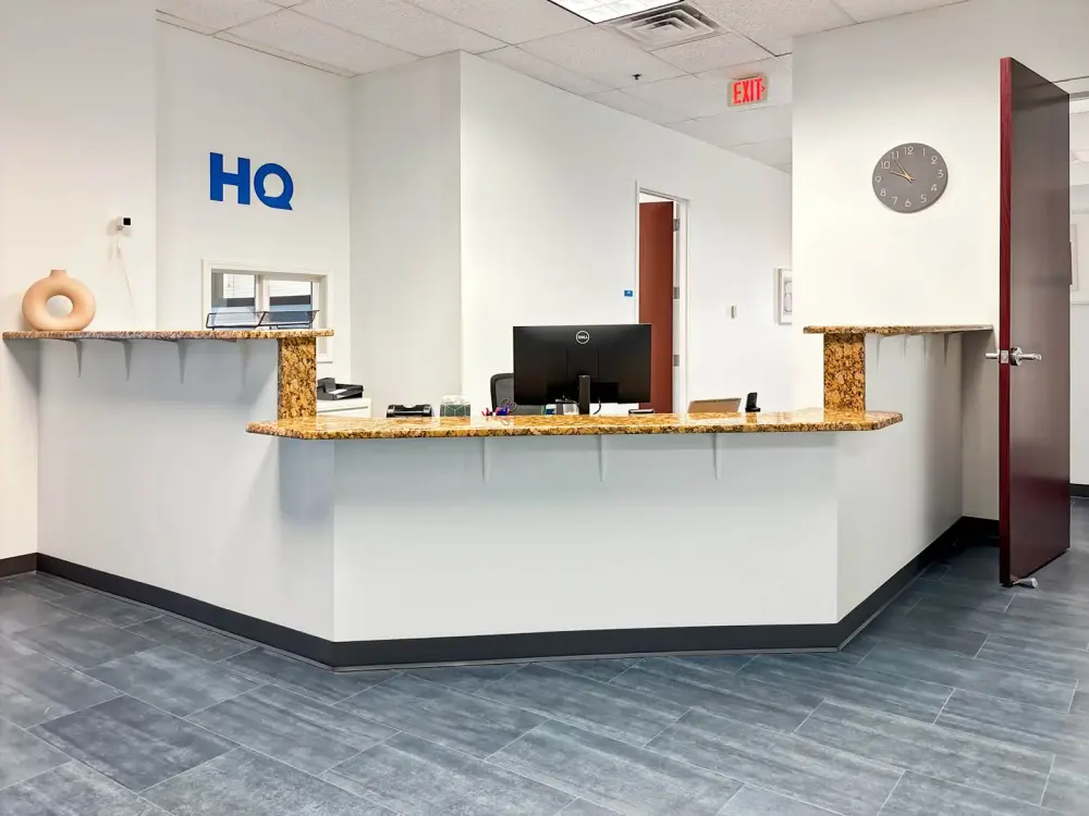 HQ IL, Naperville - Wall St