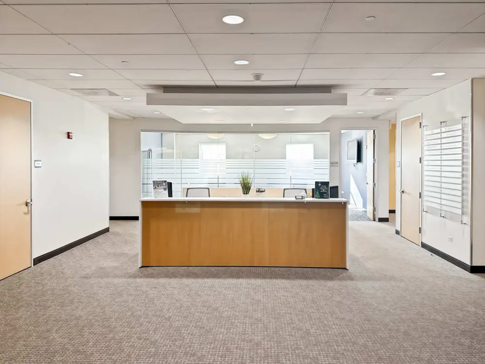 Regus IL, Park Ridge - Park Ridge Plaza