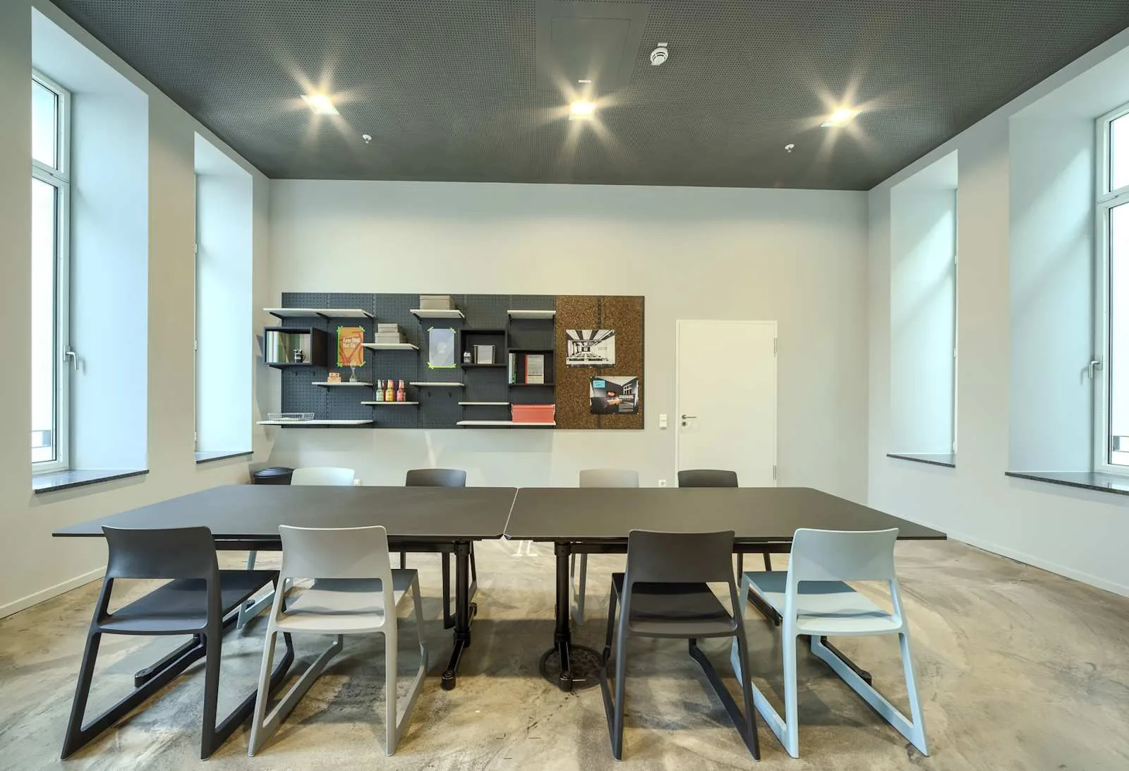 Design Offices Düsseldorf, Design Offices, Kaiserteich, Besprechungsraum für 8 Personen, Düsseldorf