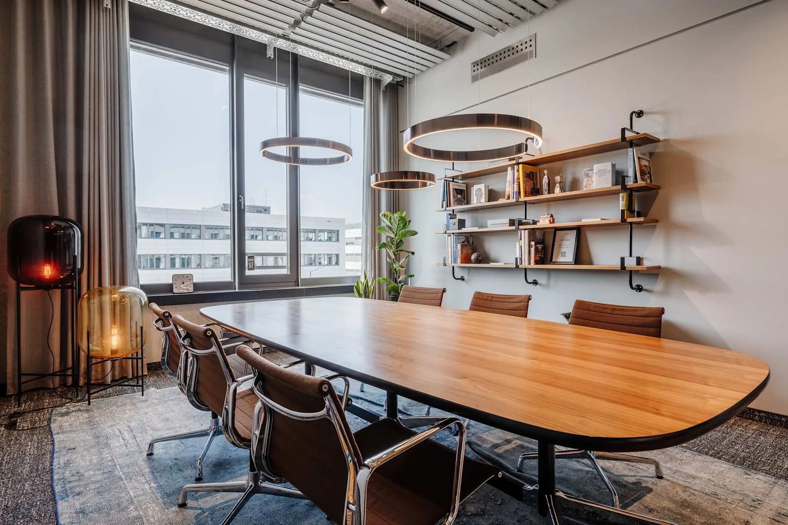 Design Offices Erlangen, Design Offices, Paul Carree, Besprechungsraum für 6 Personen, Erlangen