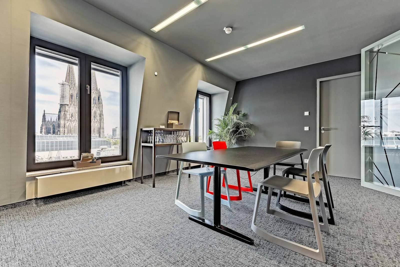 Design Offices Köln, Design Offices, Dominium, Besprechungsraum für 6 Personen, Köln