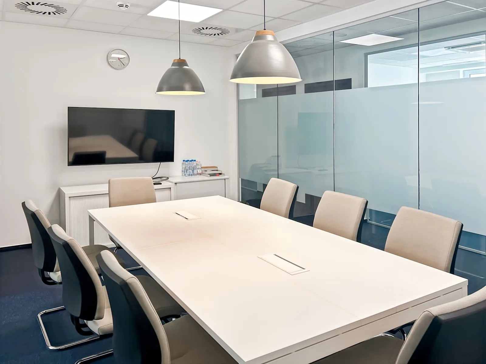 HQ Budapest, F99 Office, Tárgyaló 8 főre, Budapest