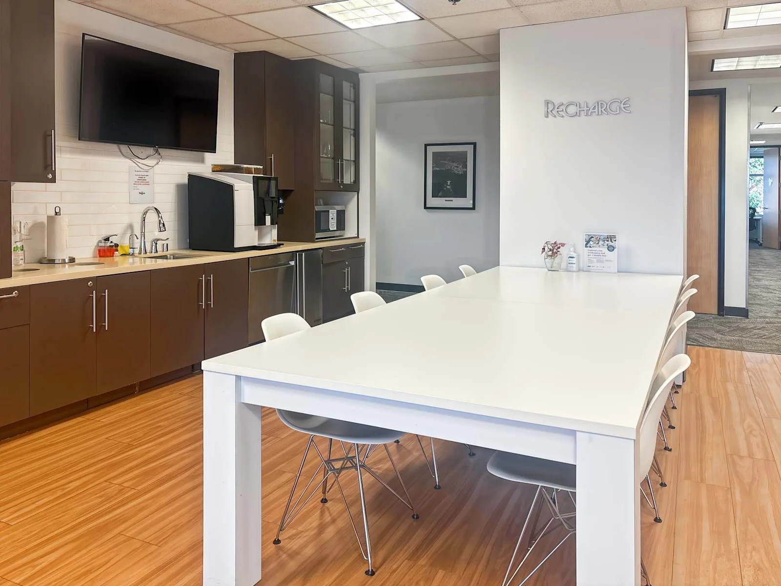 HQ CA, Carlsbad - Pacific Centre (HQ), Kitchen, Carlsbad, CA