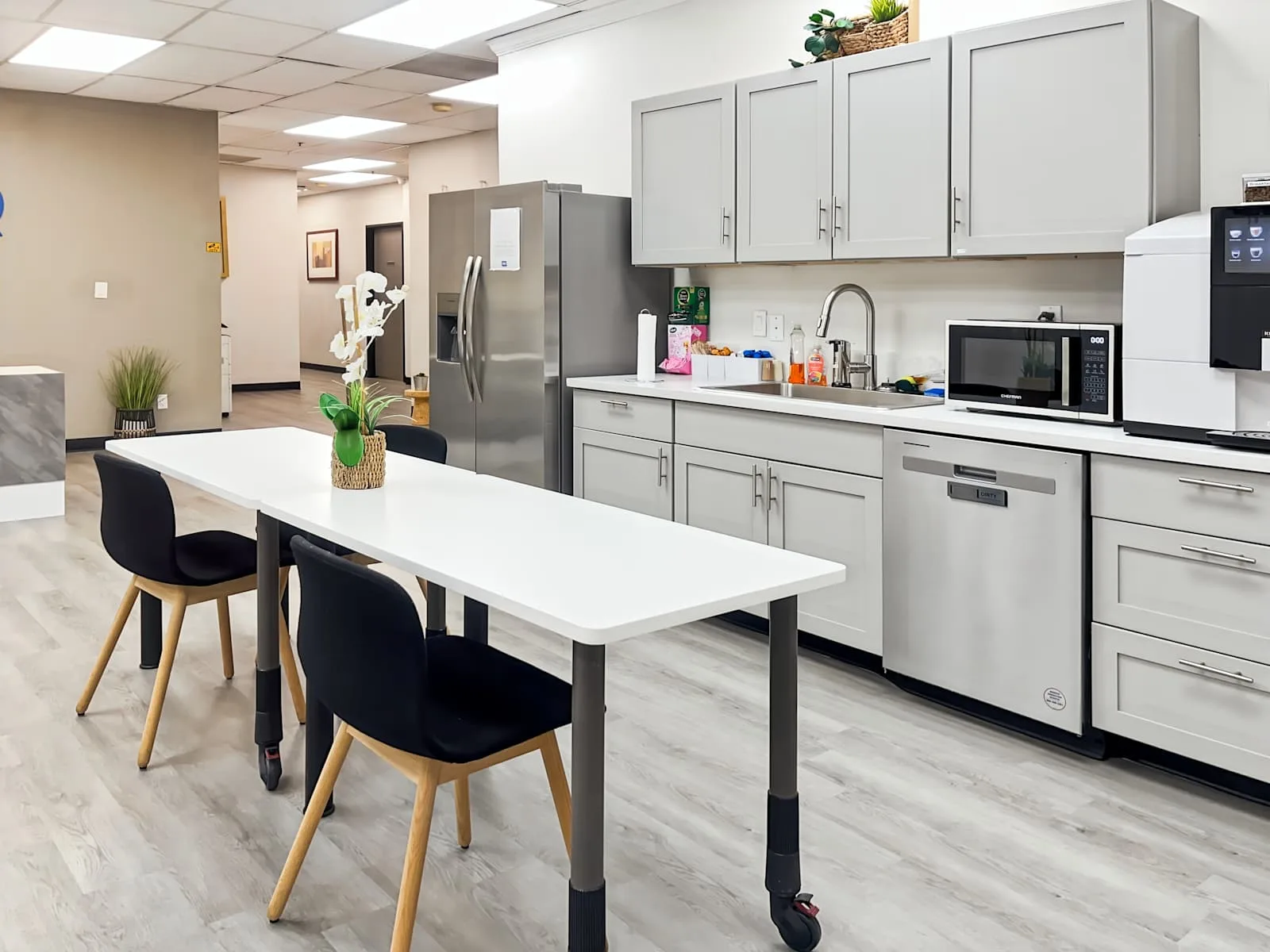 HQ CA, Santa Clarita- Sierra Hwy, Kitchen, Santa Clarita, CA