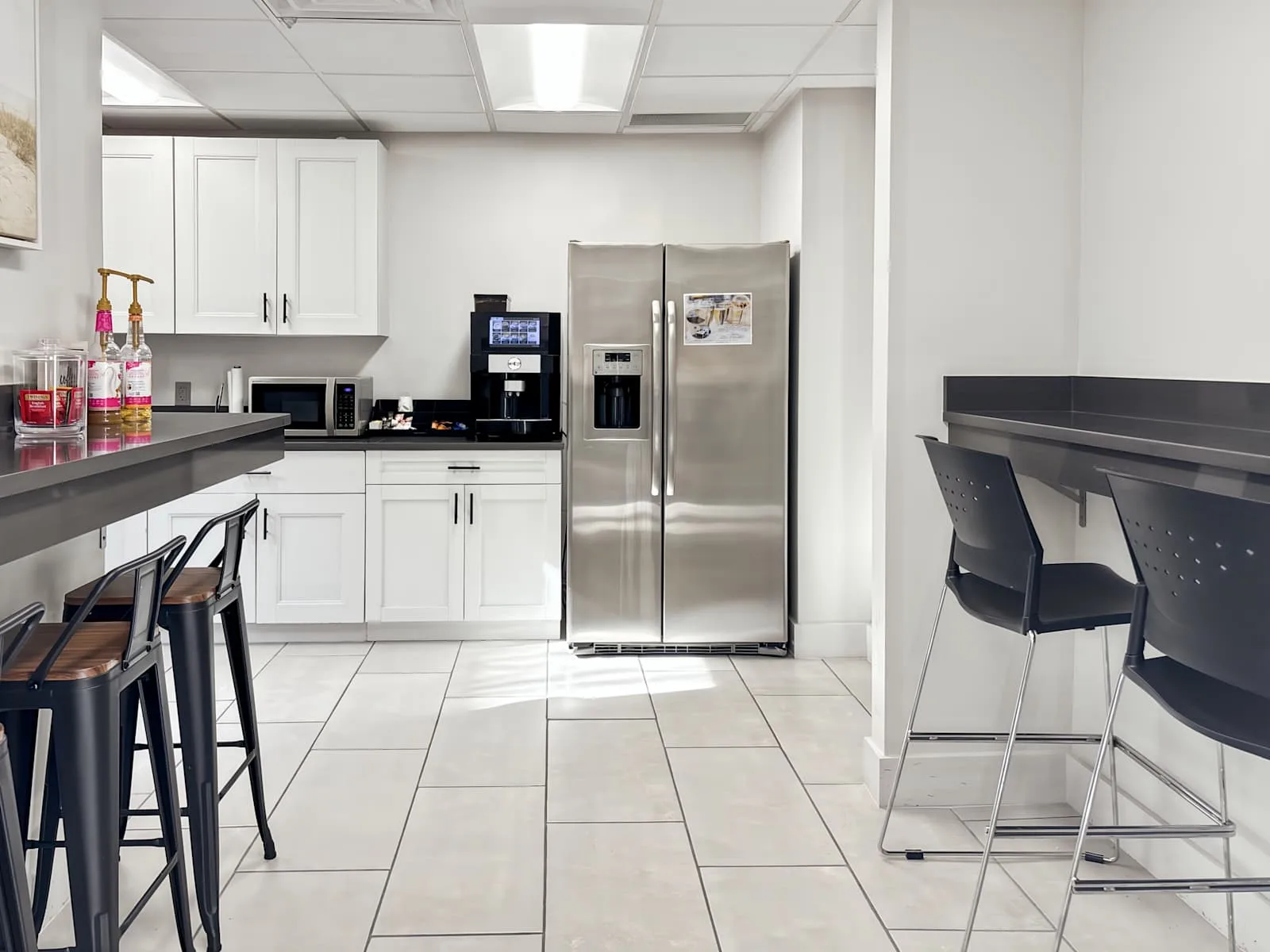 HQ FL, Jacksonville - 4110 Southpoint Blvd, Kitchen, Jacksonville, FL