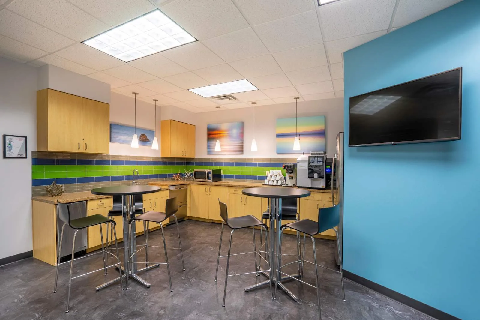 HQ FL, Jacksonville - Deerwood Park (HQ), Kitchen, Jacksonville, FL
