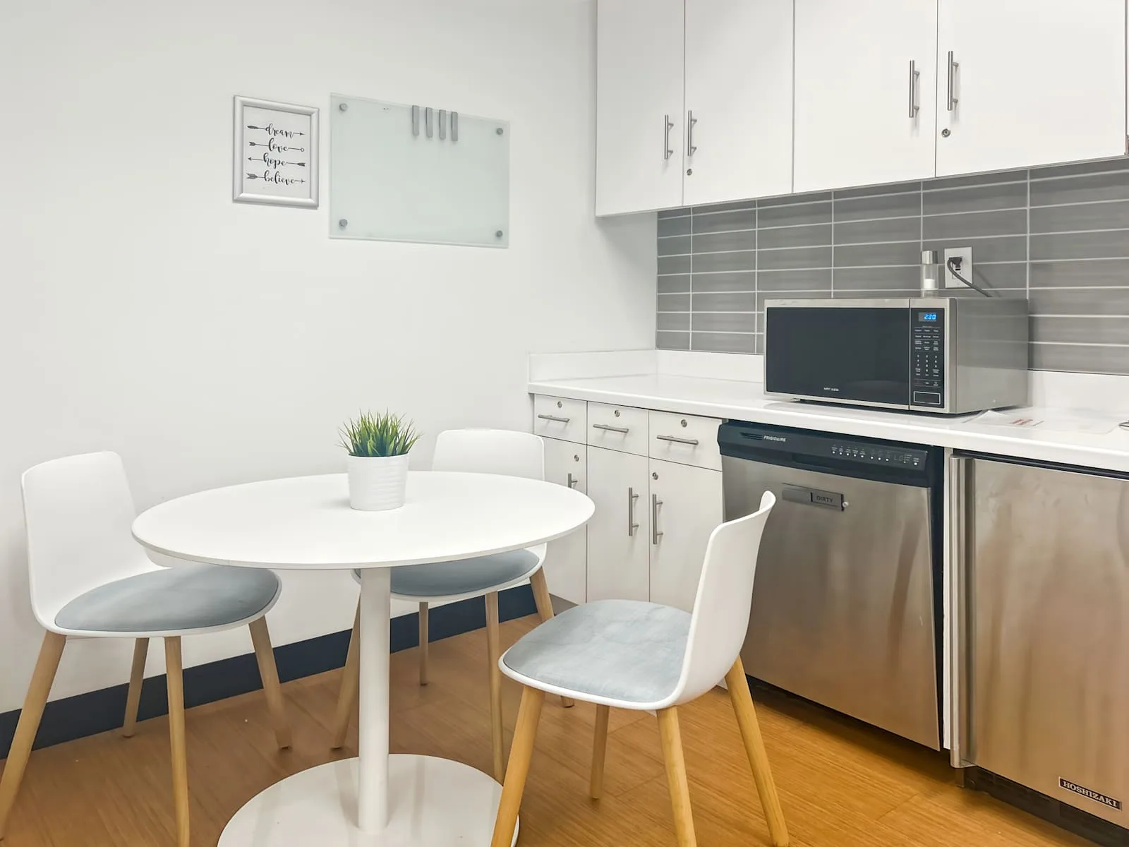 HQ FL, Orlando - Pembrook Commons (HQ), Kitchen, Maitland, FL