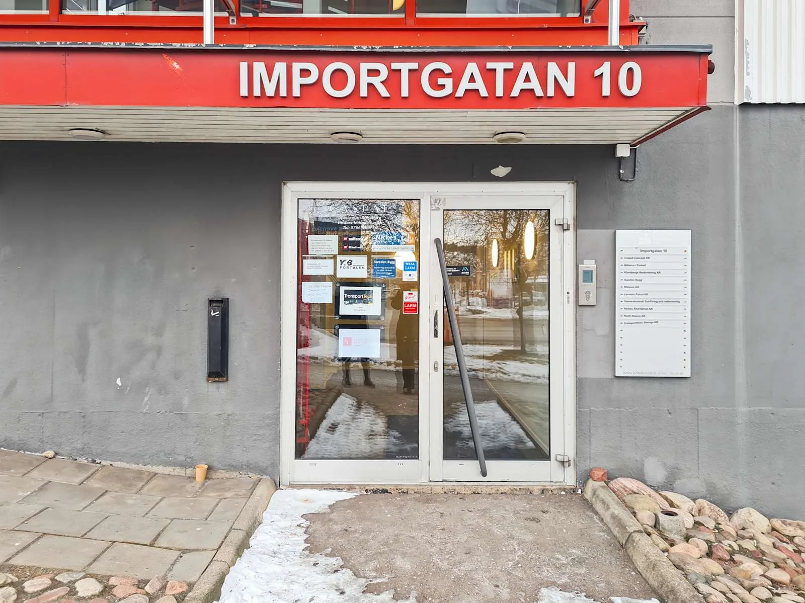 HQ Gothenburg, Hisings Backa, Byggnadens fasad, Göteborg