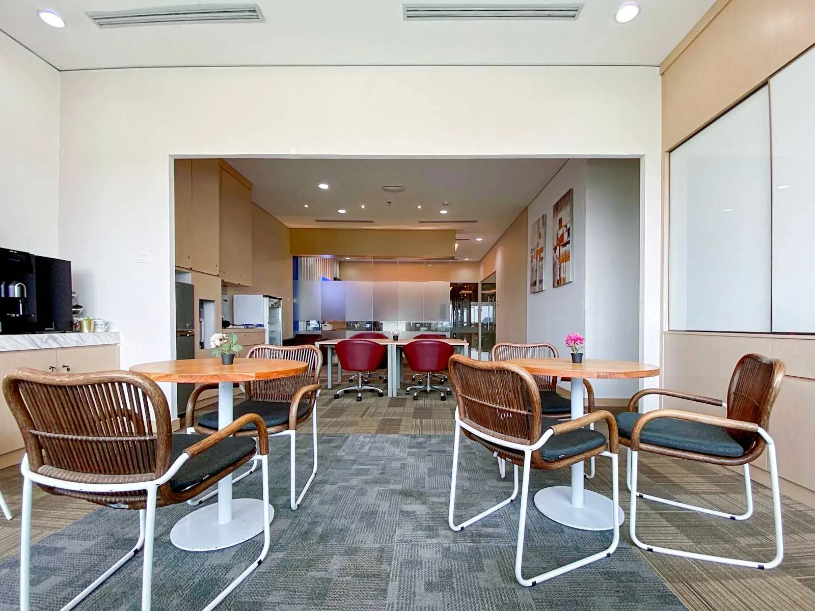 HQ Jakarta, Plaza Oleos, Cafeteria, Jakarta