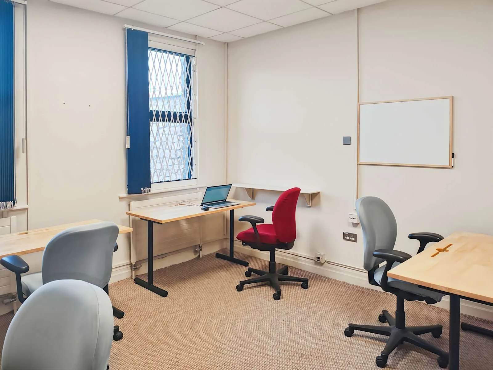HQ Kilkenny, Dublin Road, Private office, 4 desks, Kilkenny