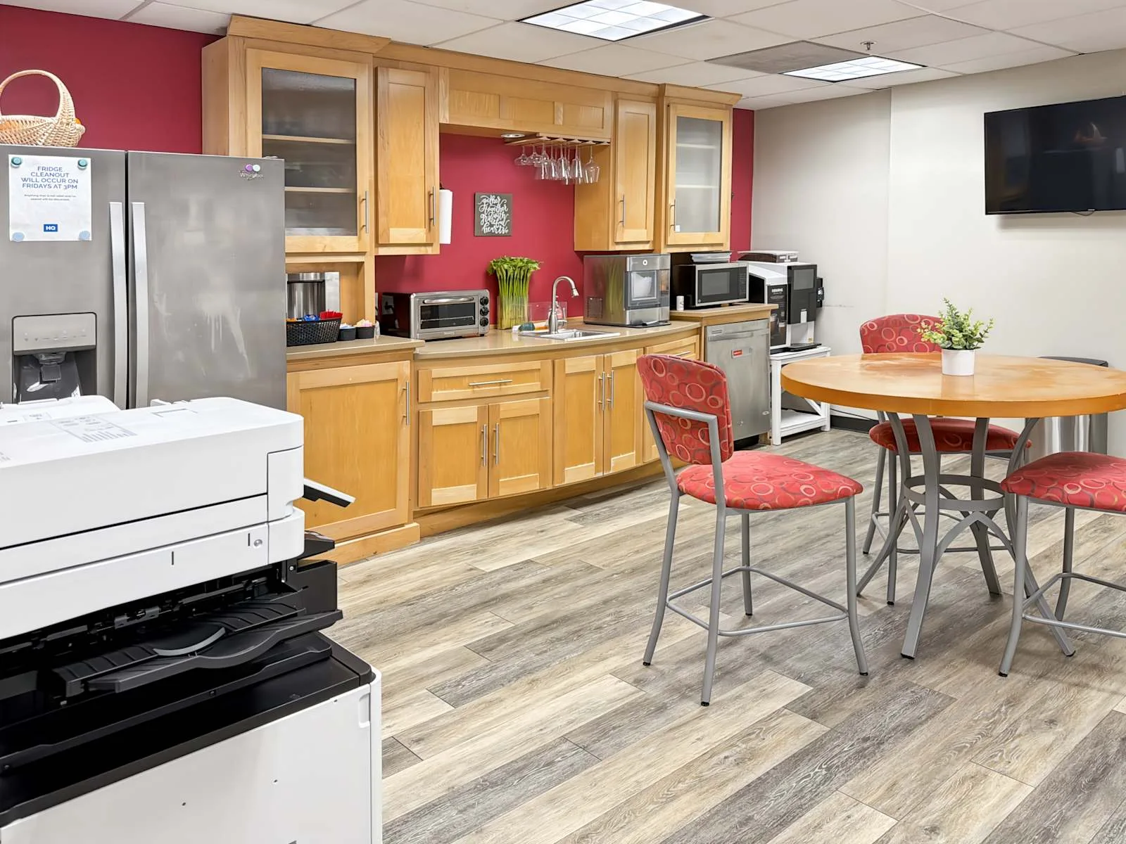HQ KS, Lenexa - W 95th St, Kitchen, Lenexa, KS