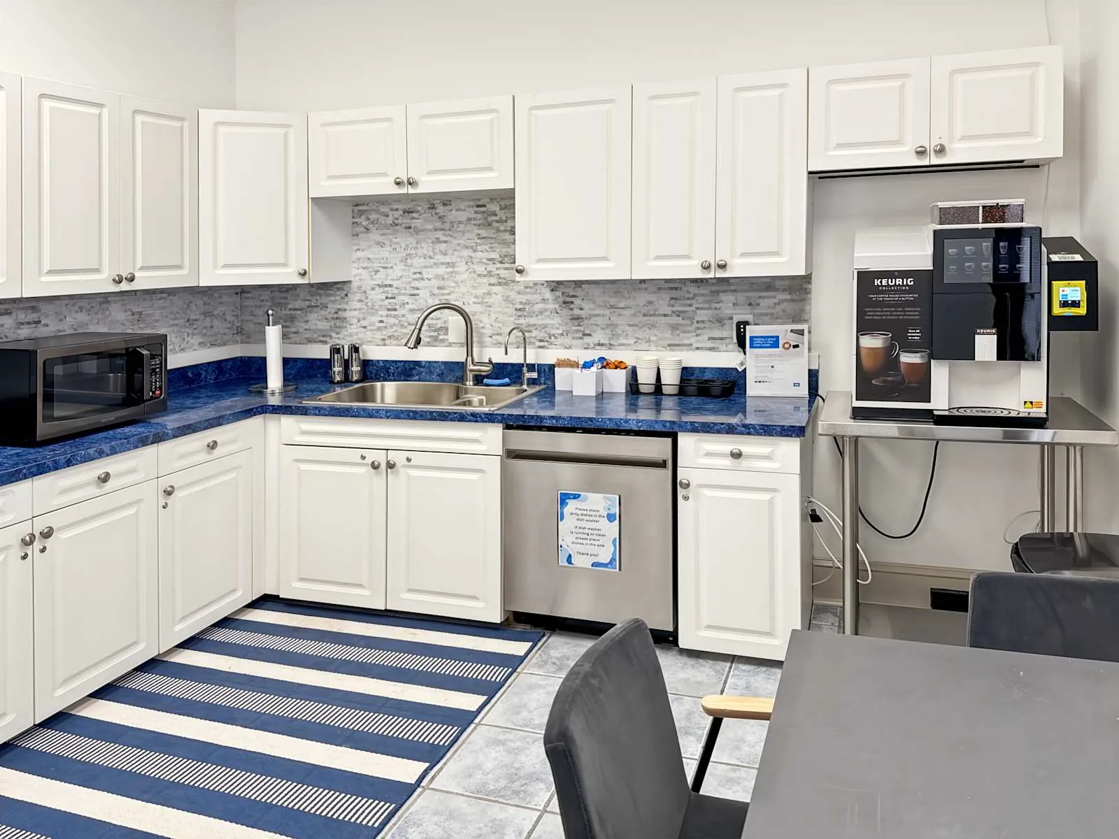 HQ MD, Westminster - E Main St, Kitchen, Westminster, MD