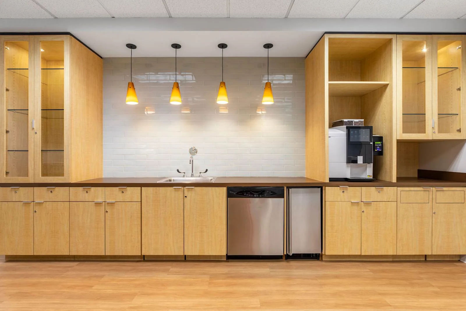 HQ MO, St Louis - West Port (HQ), Kitchen, Creve Couer, MO