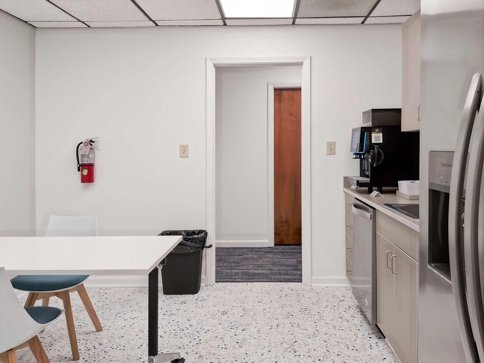 HQ NC, Hendersonville - Asheville Hwy, Kitchen, Hendersonville, NC