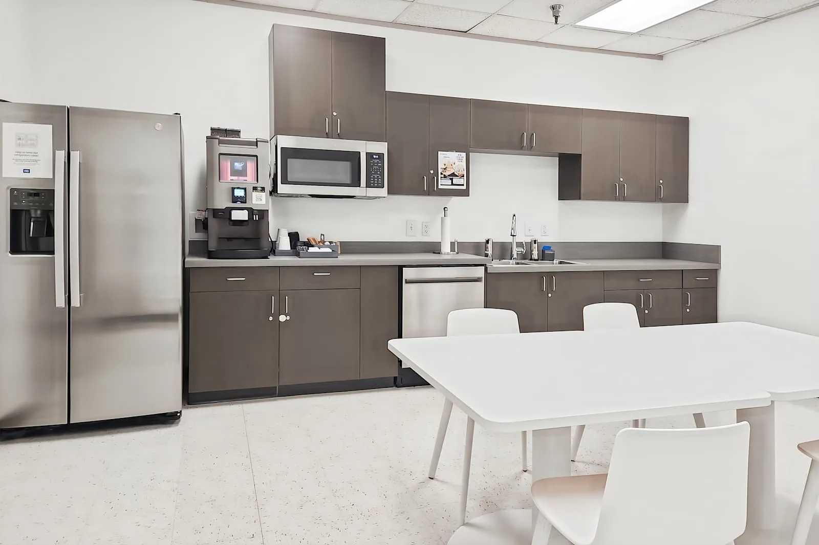 HQ NC, Raleigh - Pleasant Valley Rd, Kitchen, Raleigh, NC