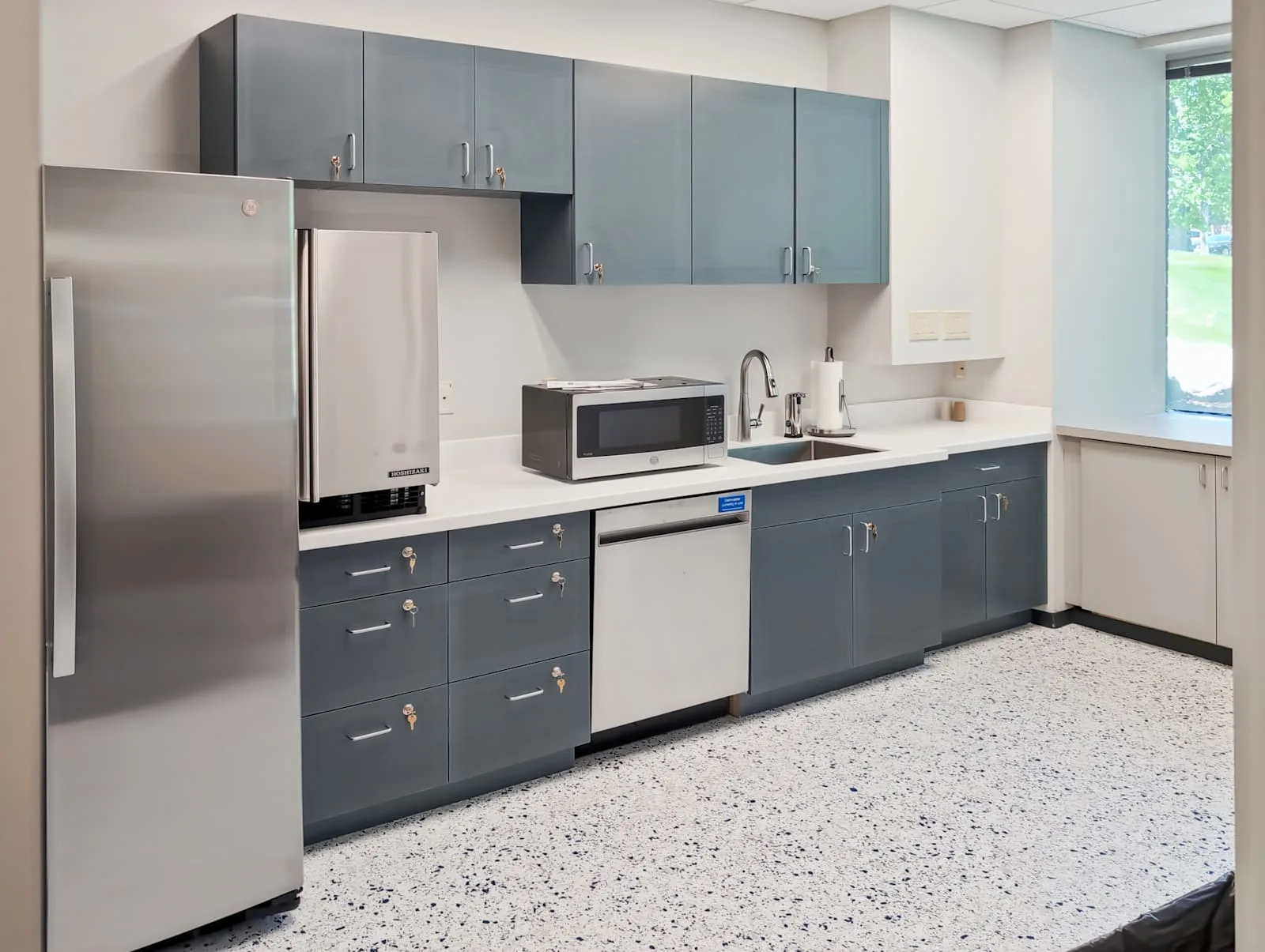 HQ NE, Omaha - 11602 West Center Road, Kitchen, Omaha, NE