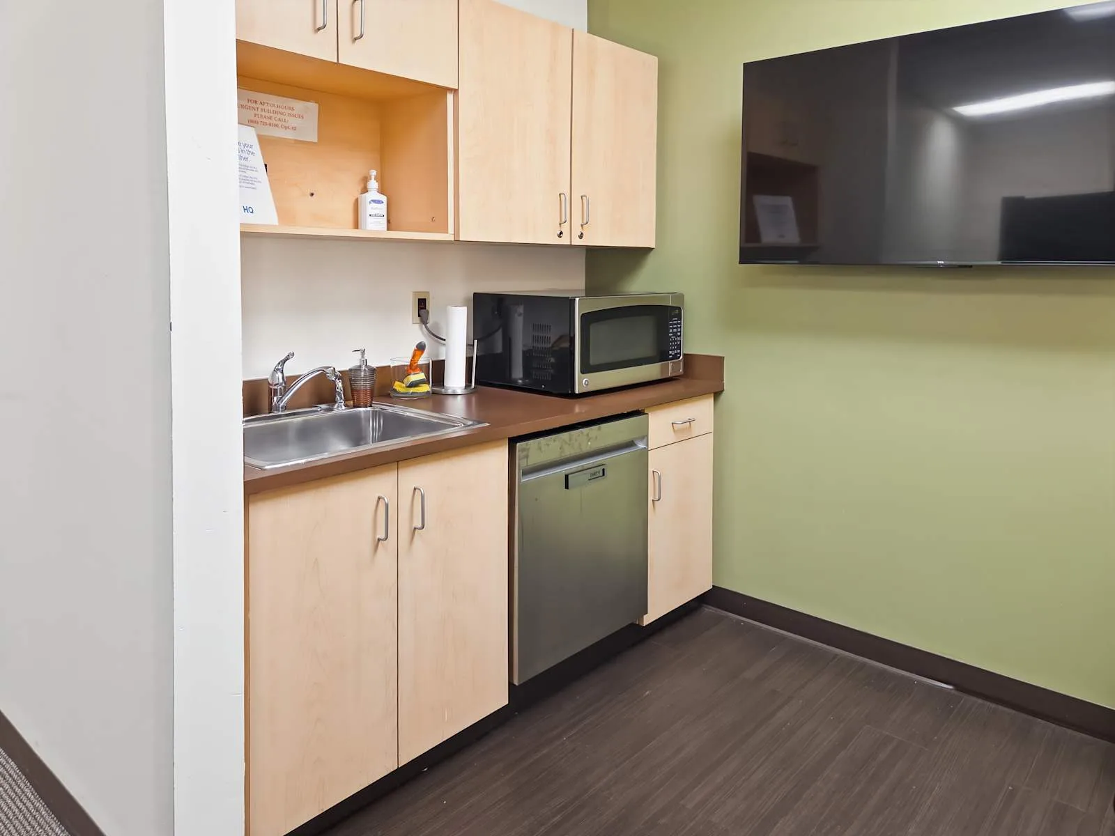 HQ NJ, Bedminster - Bedminster (HQ), Kitchen, Bedminster, NJ
