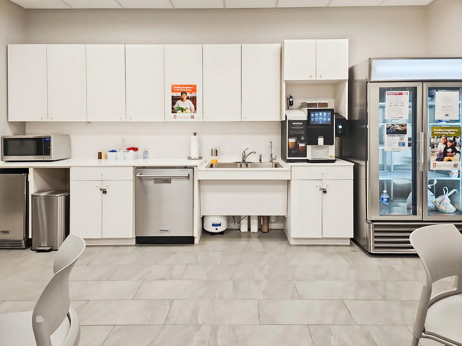 HQ OH, Louisville - KMG Building, Kitchen, Louisville, OH