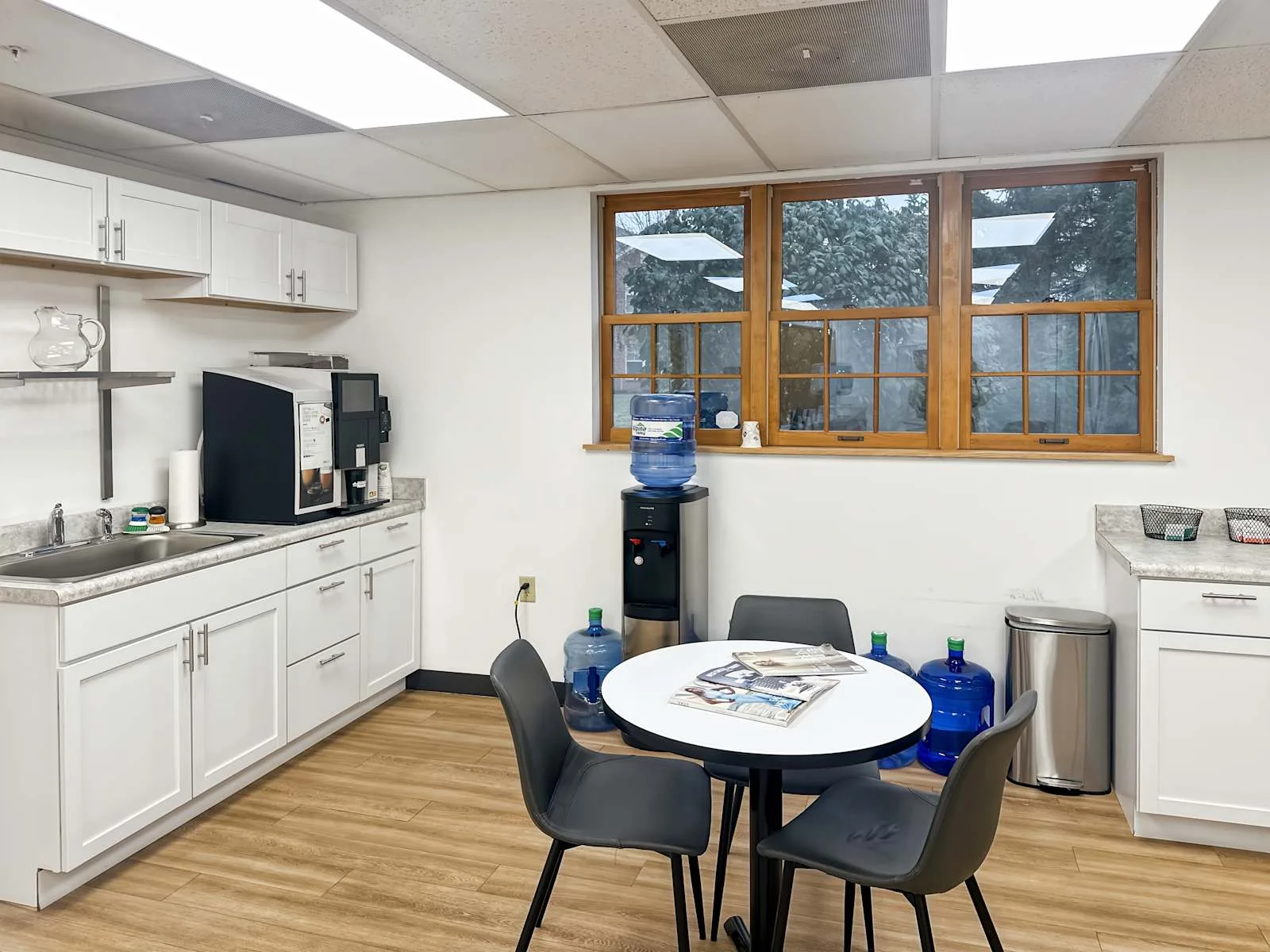 HQ OH, West Chester - Beckett Park of West Chester HQ, Kitchen, West Chester, OH