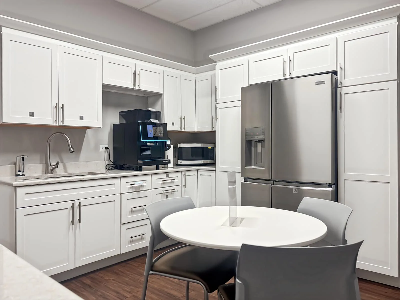 HQ IL, Orland Park - 94th Ave, Kitchen, Orland Park, IL