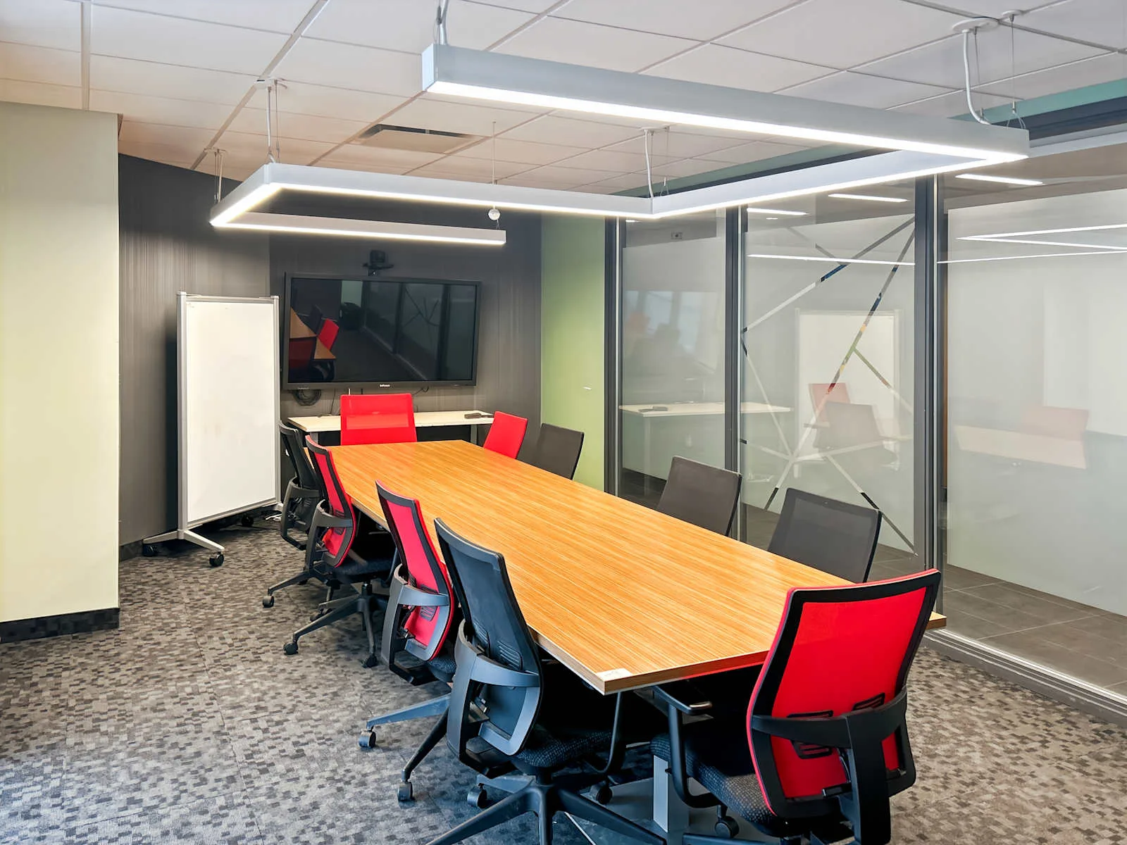 HQ QC, Ste-Foy - Ave Des Hotels, Salle de réunion 10 personnes, Ste-Foy, QC