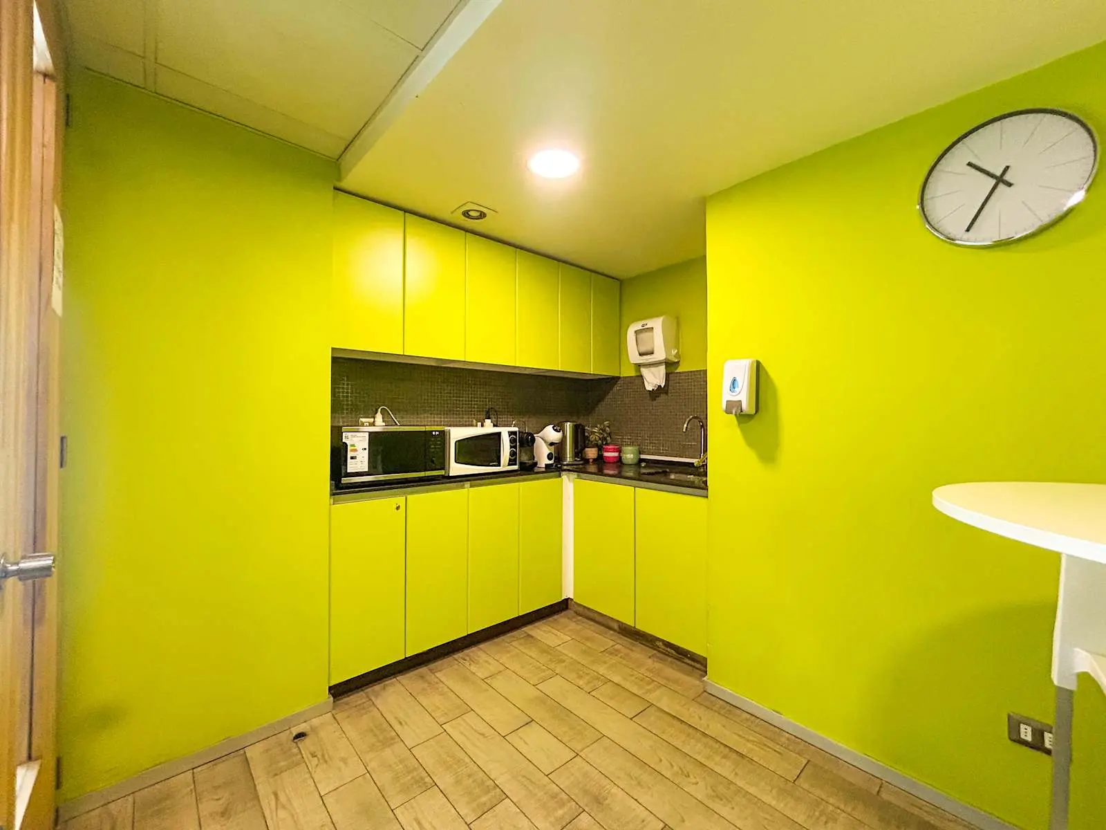 HQ Santiago, World Trade Center, Kitchen, Santiago